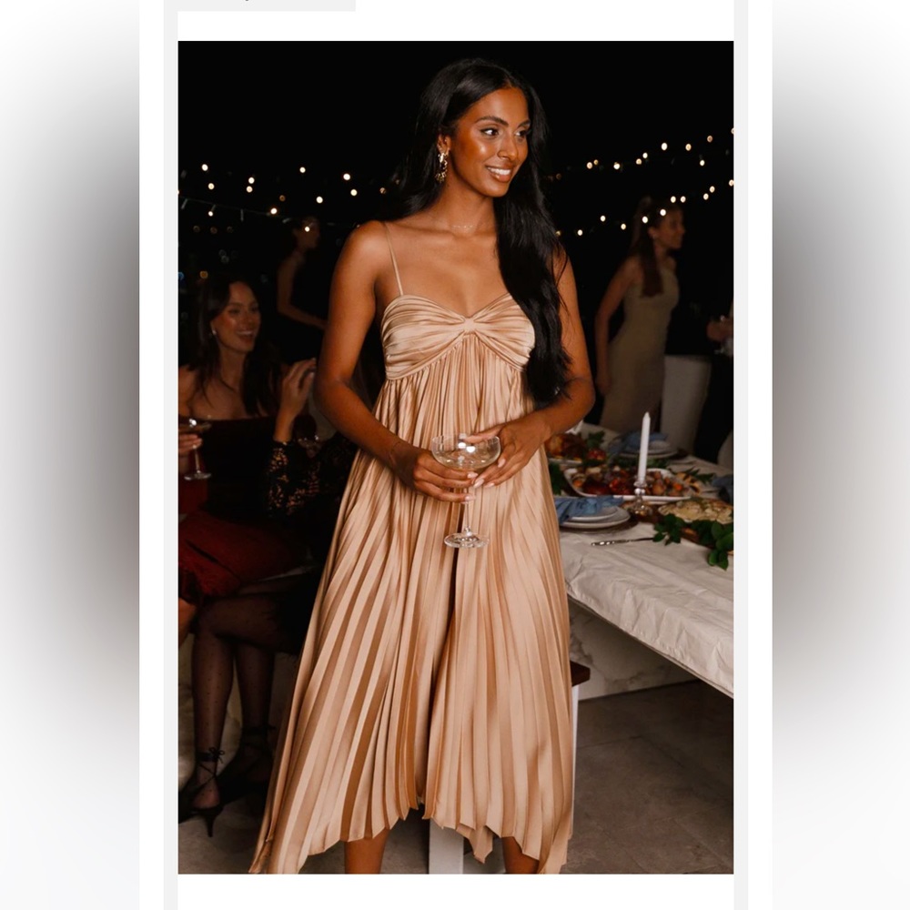 Never worn - beautiful Oh Polly gold flowy midi dress